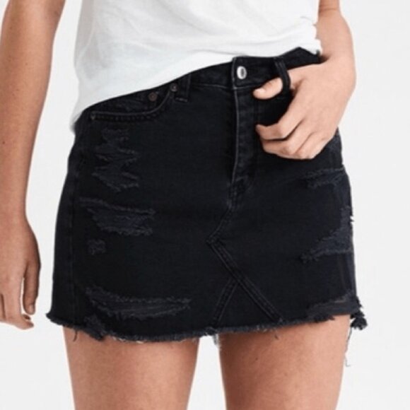 American Eagle Outfitters Dresses & Skirts - 💃NWT!! American Eagle Black Distressed Denim Skirt